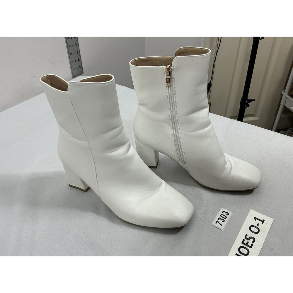White Ankle Heeled Boots with Side Zip